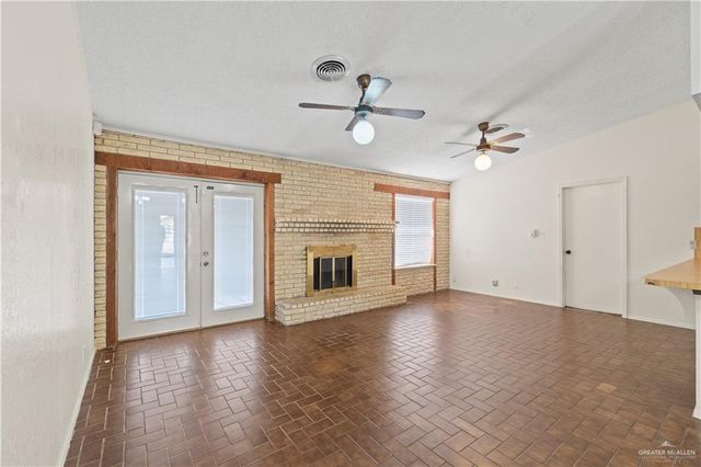 129 W Spencer Court, Harlingen, TX 78550