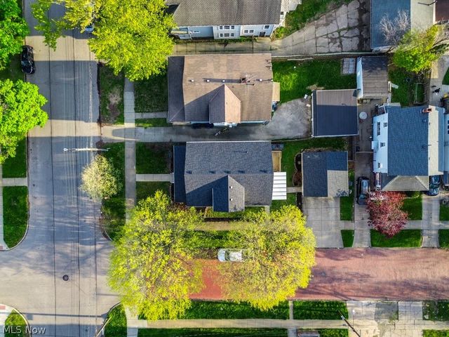 3506 Bosworth Road, Cleveland, OH 44111