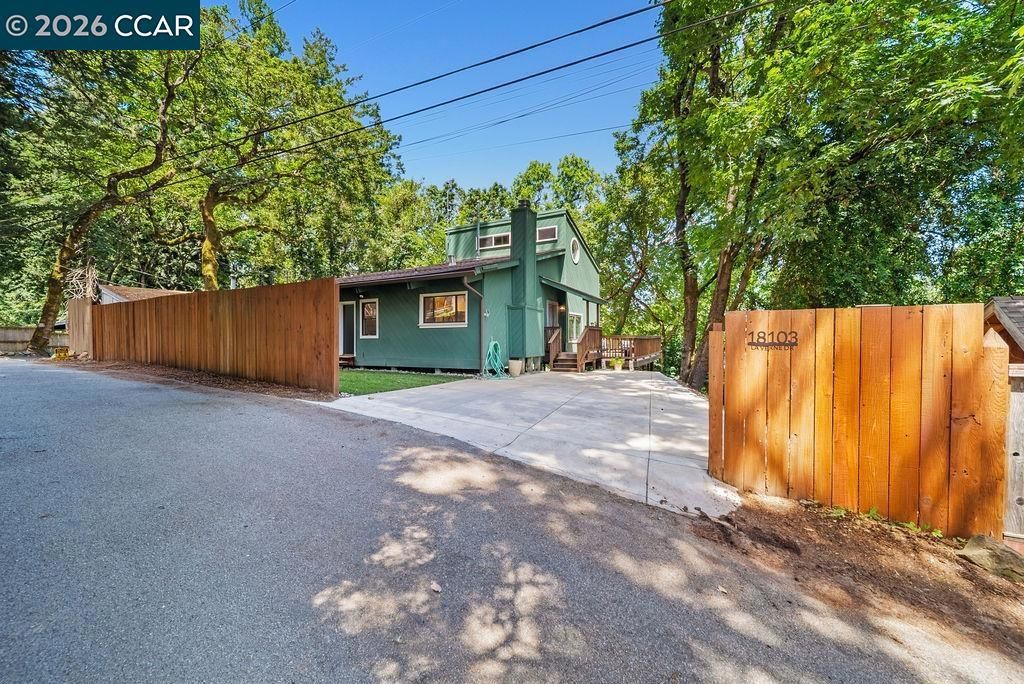 Image 1 of property listing at 18103 La Verne Dr, Los Gatos, CA 95033
