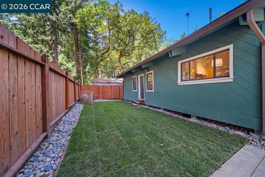 Image 34 of property listing at 18103 La Verne Dr, Los Gatos, CA 95033