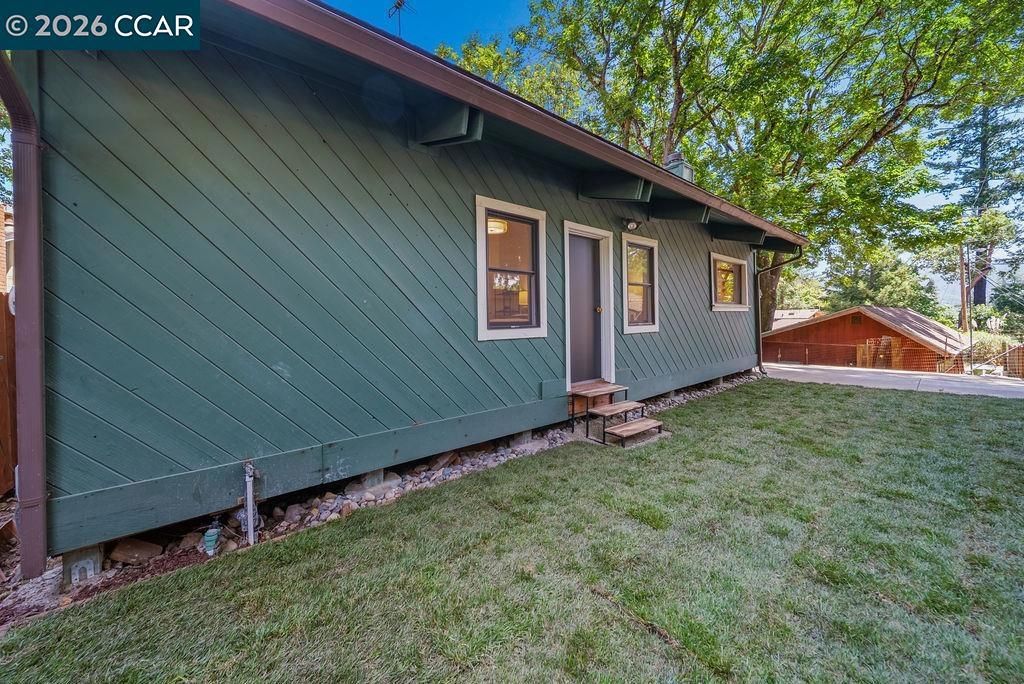 Image 35 of property listing at 18103 La Verne Dr, Los Gatos, CA 95033