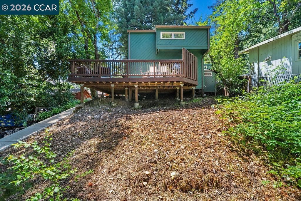 Image 40 of property listing at 18103 La Verne Dr, Los Gatos, CA 95033