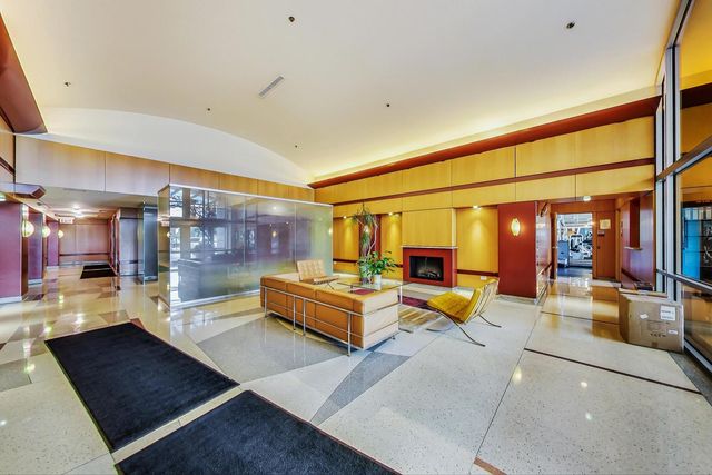 933 W Van Buren Street 616, Chicago, IL 60607