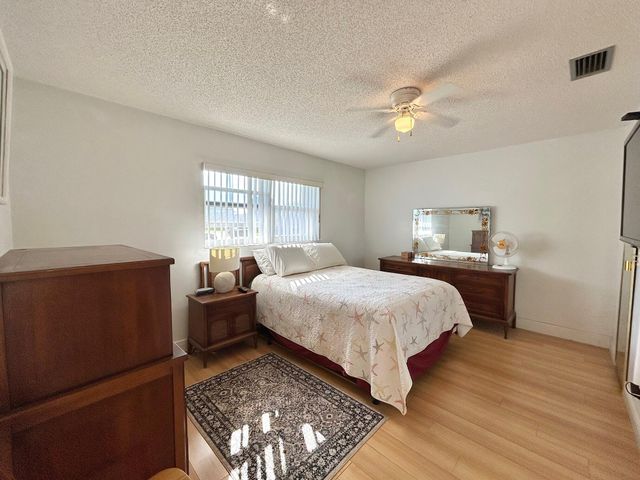 5780 Fernley Drive W 94, West Palm Beach, FL 33415