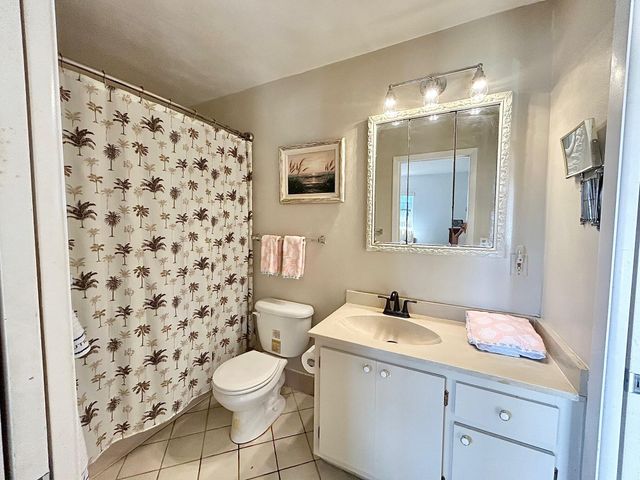 5780 Fernley Drive W 94, West Palm Beach, FL 33415