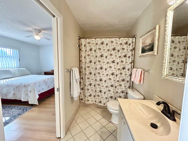 5780 Fernley Drive W 94, West Palm Beach, FL 33415