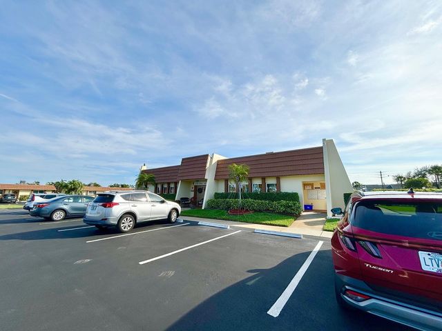 5780 Fernley Drive W 94, West Palm Beach, FL 33415