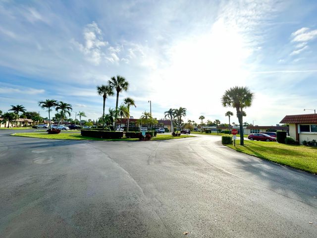 5780 Fernley Drive W 94, West Palm Beach, FL 33415