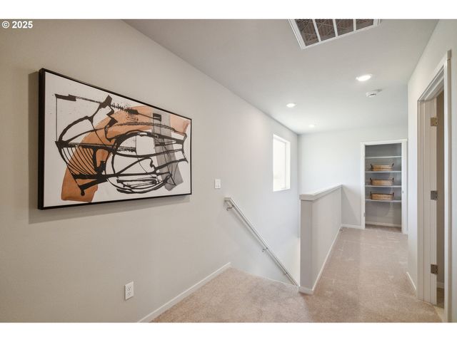 2702 GUNDERSON Ave, Woodburn, OR 97071