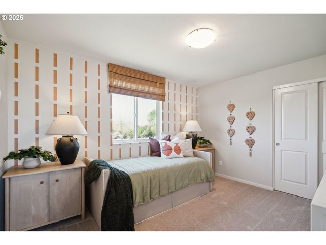 2702 GUNDERSON Ave, Woodburn, OR 97071