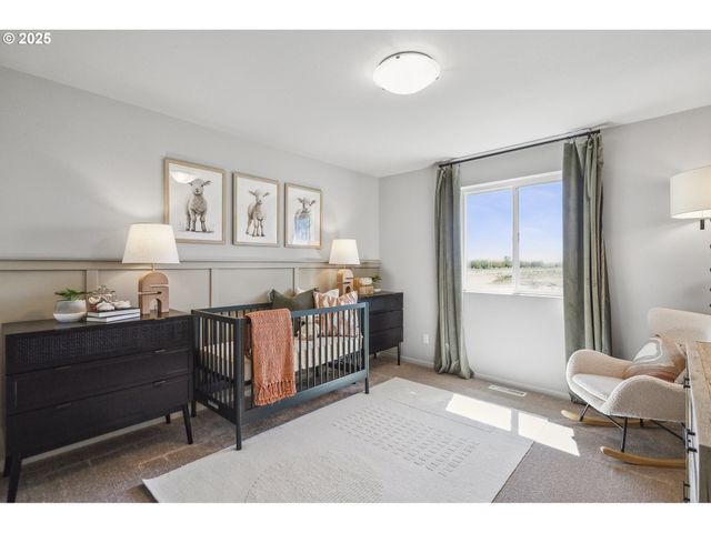 2702 GUNDERSON Ave, Woodburn, OR 97071