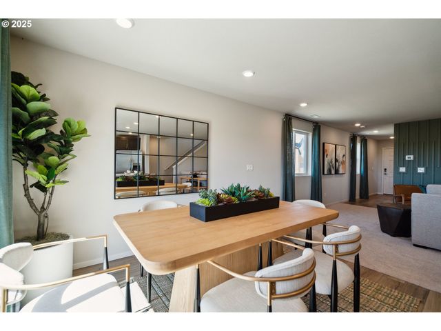 2702 GUNDERSON Ave, Woodburn, OR 97071