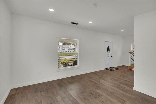 800 Pacific Avenue, Osawatomie, KS 66064