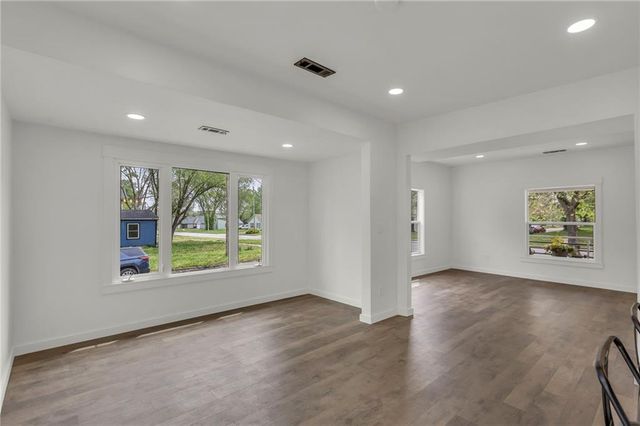 800 Pacific Avenue, Osawatomie, KS 66064