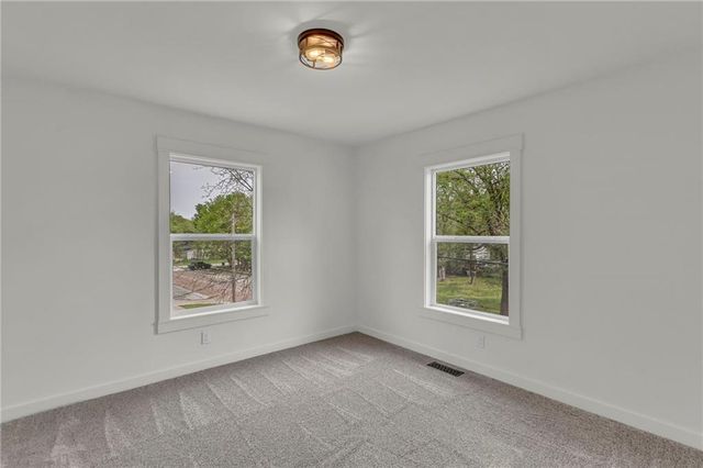 800 Pacific Avenue, Osawatomie, KS 66064