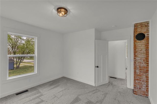 800 Pacific Avenue, Osawatomie, KS 66064