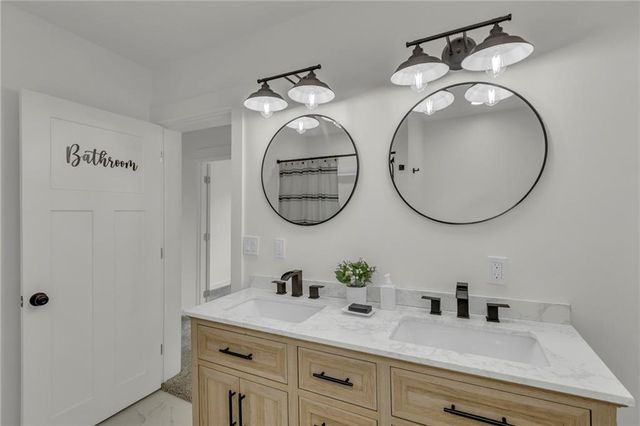 800 Pacific Avenue, Osawatomie, KS 66064