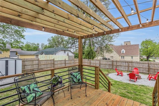 800 Pacific Avenue, Osawatomie, KS 66064