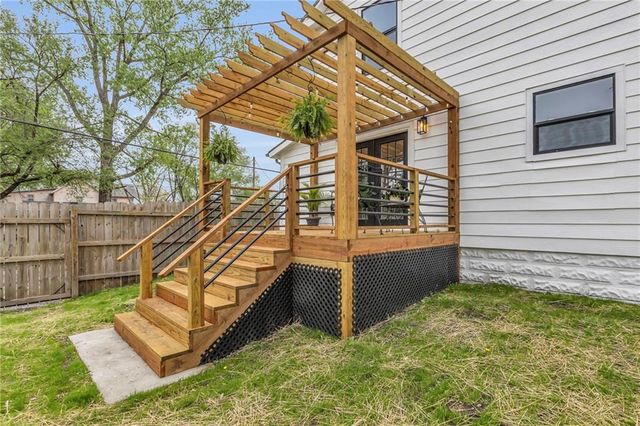 800 Pacific Avenue, Osawatomie, KS 66064