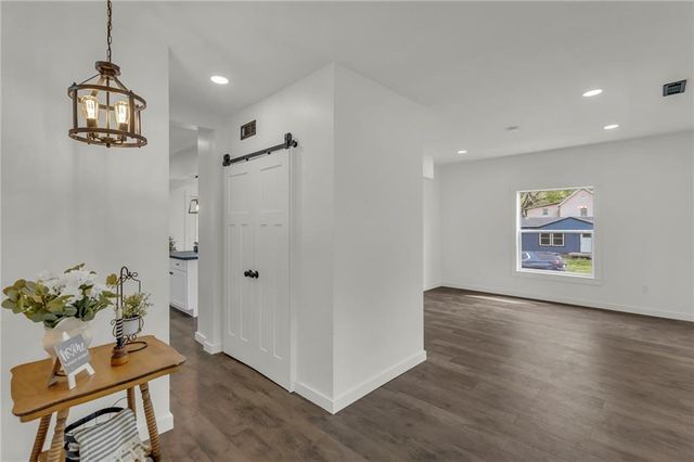 800 Pacific Avenue, Osawatomie, KS 66064