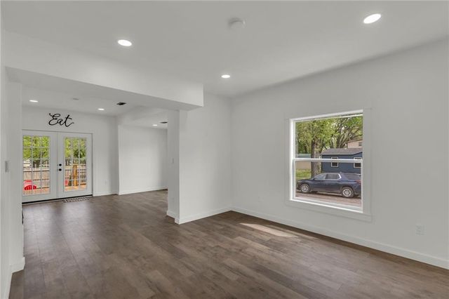 800 Pacific Avenue, Osawatomie, KS 66064