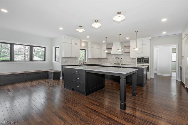 2890 Rocky Ridge Drive, Westlake, OH 44145