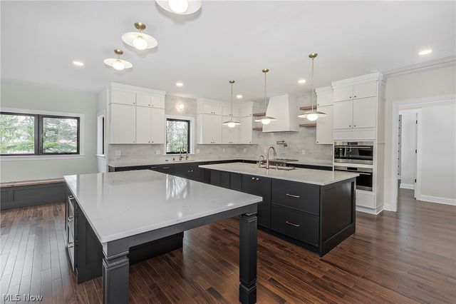2890 Rocky Ridge Drive, Westlake, OH 44145