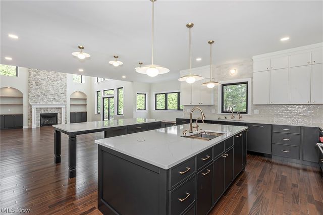 2890 Rocky Ridge Drive, Westlake, OH 44145