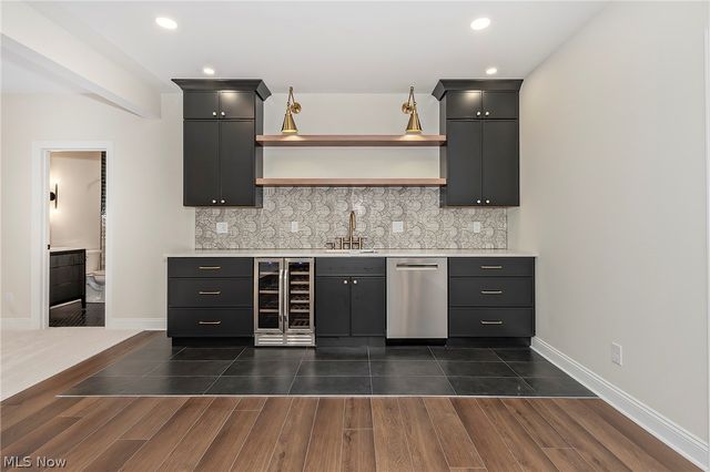 2890 Rocky Ridge Drive, Westlake, OH 44145