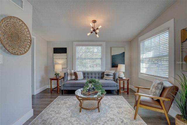 315 S 40TH STREET S, St Petersburg, FL 33711