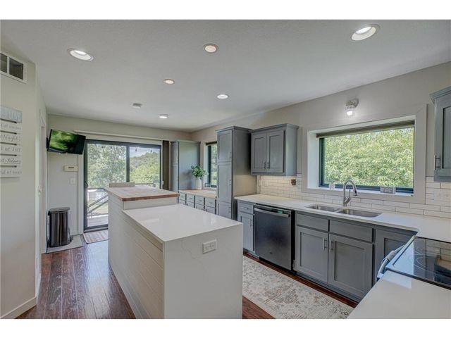 95 Sunwood Valley Lane, River Falls, WI 54022