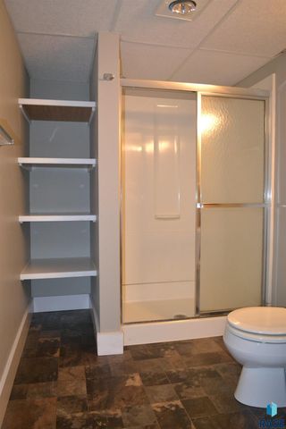 821 W 22nd St Street, Sioux Falls, SD 57105