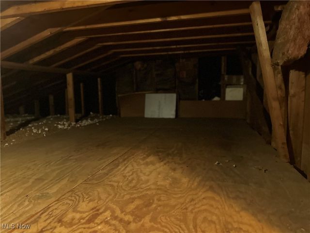 2526 Valley View Drive, Belpre, OH 45714