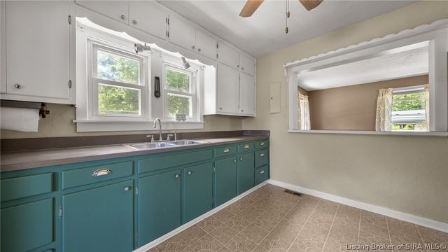 103 Henryville Bluelick Road, Henryville, IN 47126