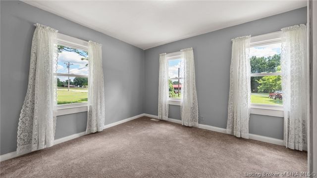 103 Henryville Bluelick Road, Henryville, IN 47126
