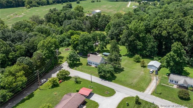 103 Henryville Bluelick Road, Henryville, IN 47126