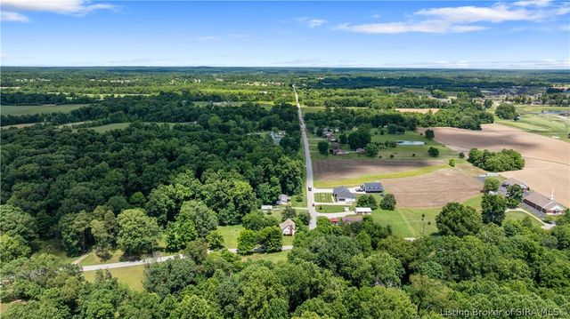 103 Henryville Bluelick Road, Henryville, IN 47126