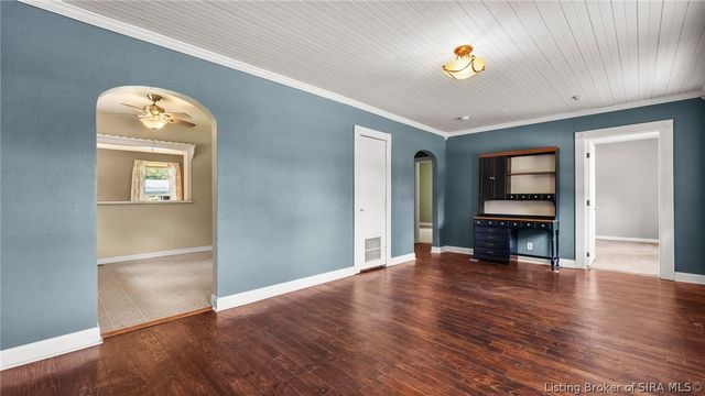 103 Henryville Bluelick Road, Henryville, IN 47126