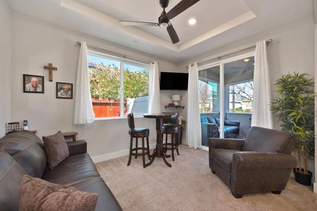 4000 Hovnanian Dr, Sacramento, CA 95834