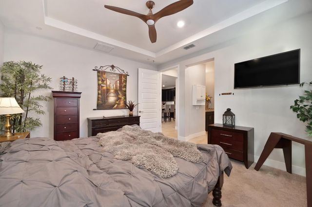 4000 Hovnanian Dr, Sacramento, CA 95834