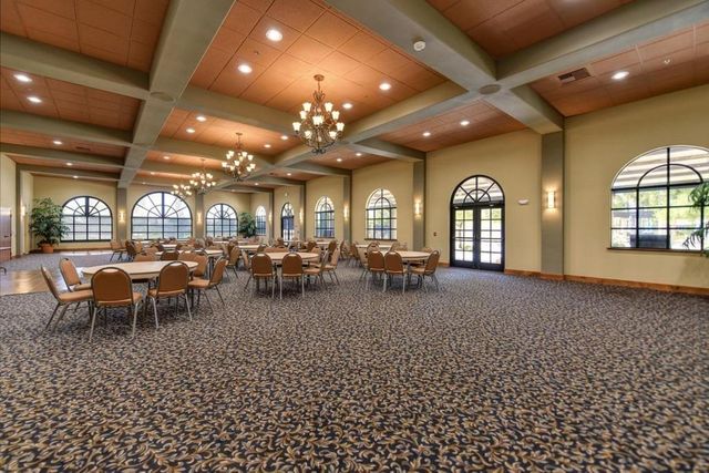 4000 Hovnanian Dr, Sacramento, CA 95834