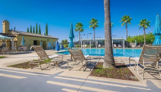 4000 Hovnanian Dr, Sacramento, CA 95834