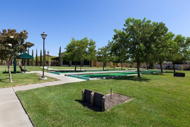 4000 Hovnanian Dr, Sacramento, CA 95834
