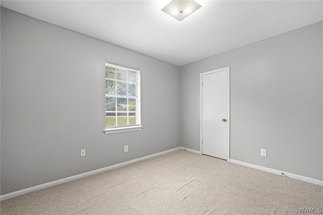 130 Rosewood, Moundville, AL 35474