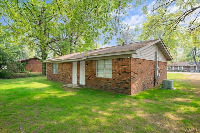 130 Rosewood, Moundville, AL 35474
