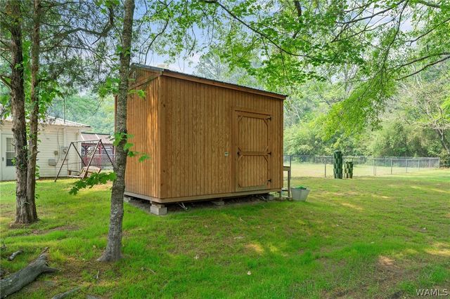 130 Rosewood, Moundville, AL 35474