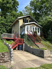 571 Bertha Avenue, Akron, OH 44306