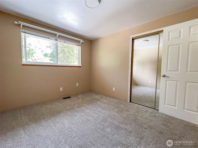 11857 SE 282nd Street, Auburn, WA 98092