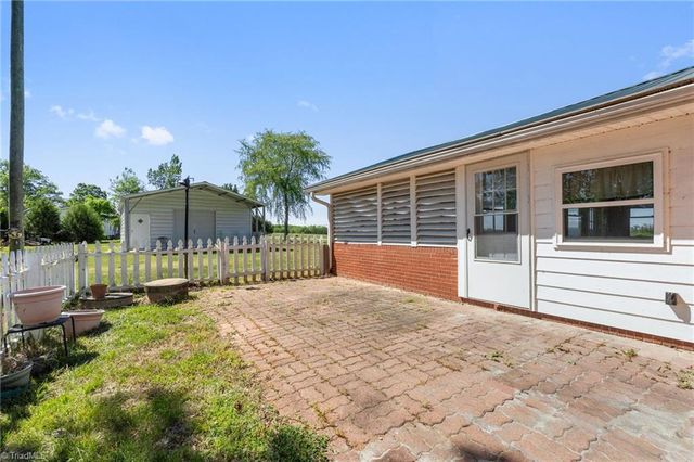 4485 NC Highway 89 E, Walnut Cove, NC 27052
