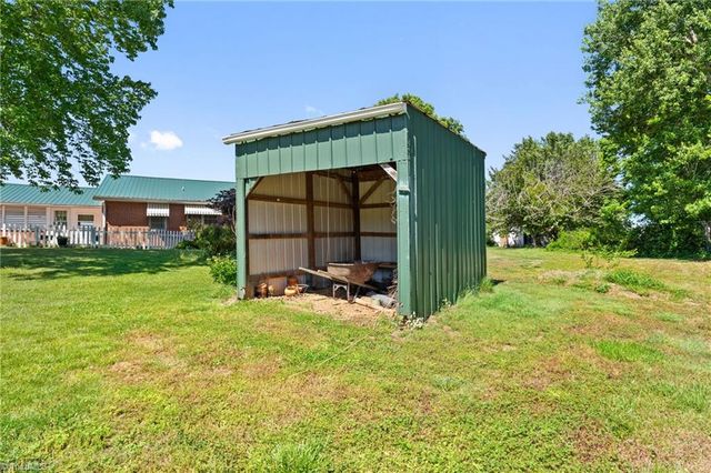 4485 NC Highway 89 E, Walnut Cove, NC 27052